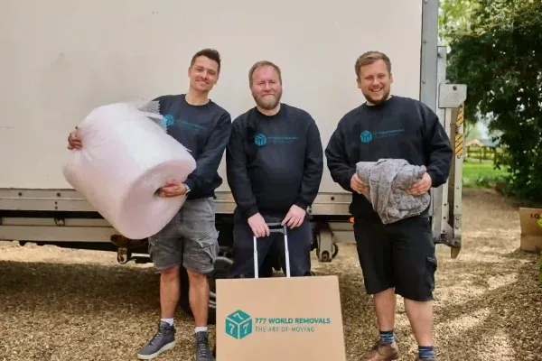 Why Transparent Moving Charges Make Your Removalists Smooth and Easy in Wollongong